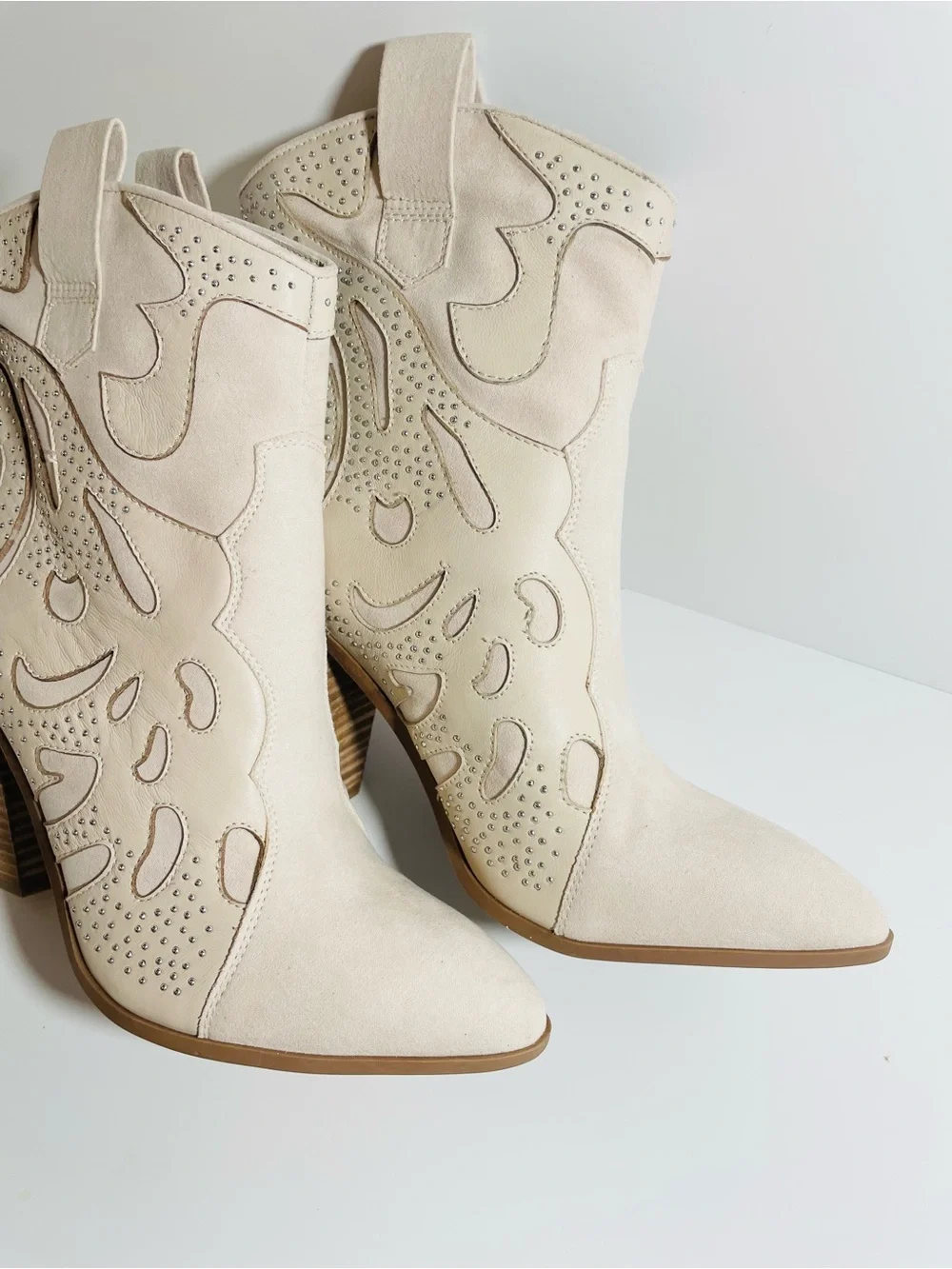 CARLOS SANTANA Cream Western Ankle Boots with Stud Detail - Picture 6 of 15